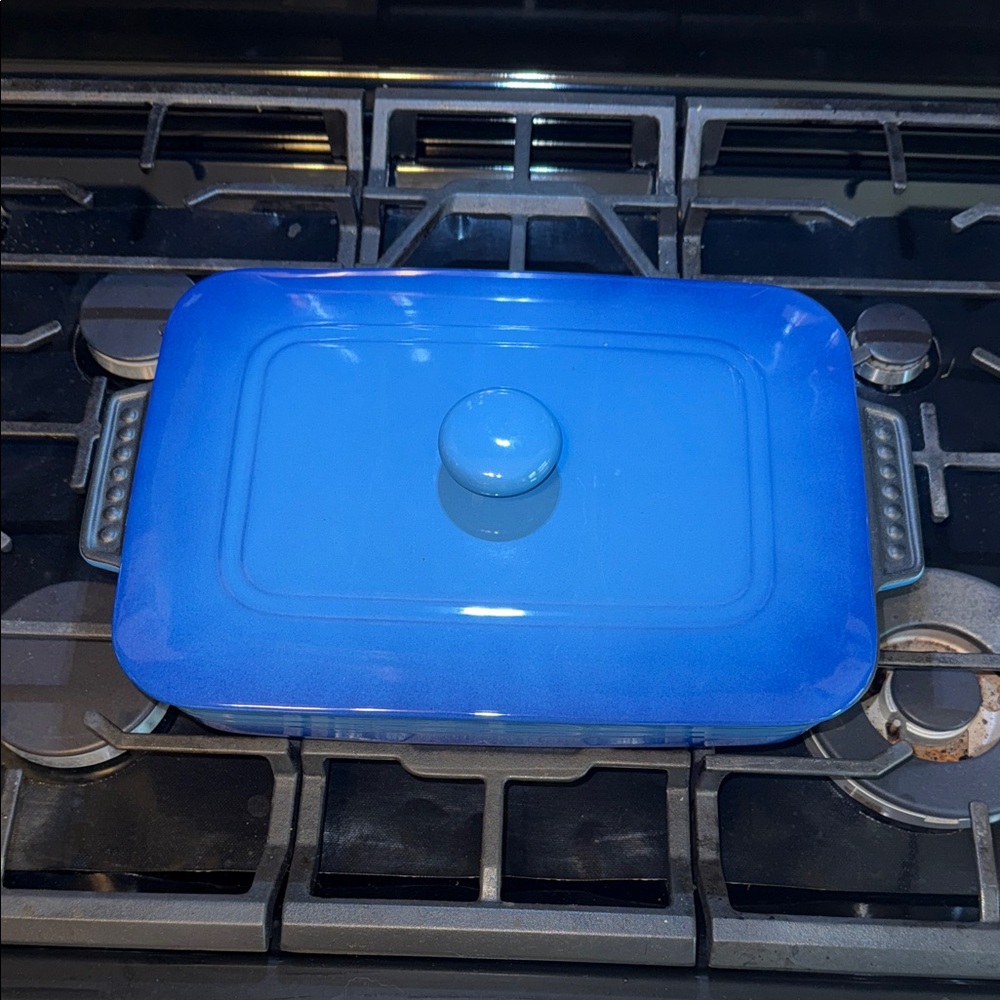 Parini 12 X 9 gradient blue covered baking dish. - Picture 2 of 7